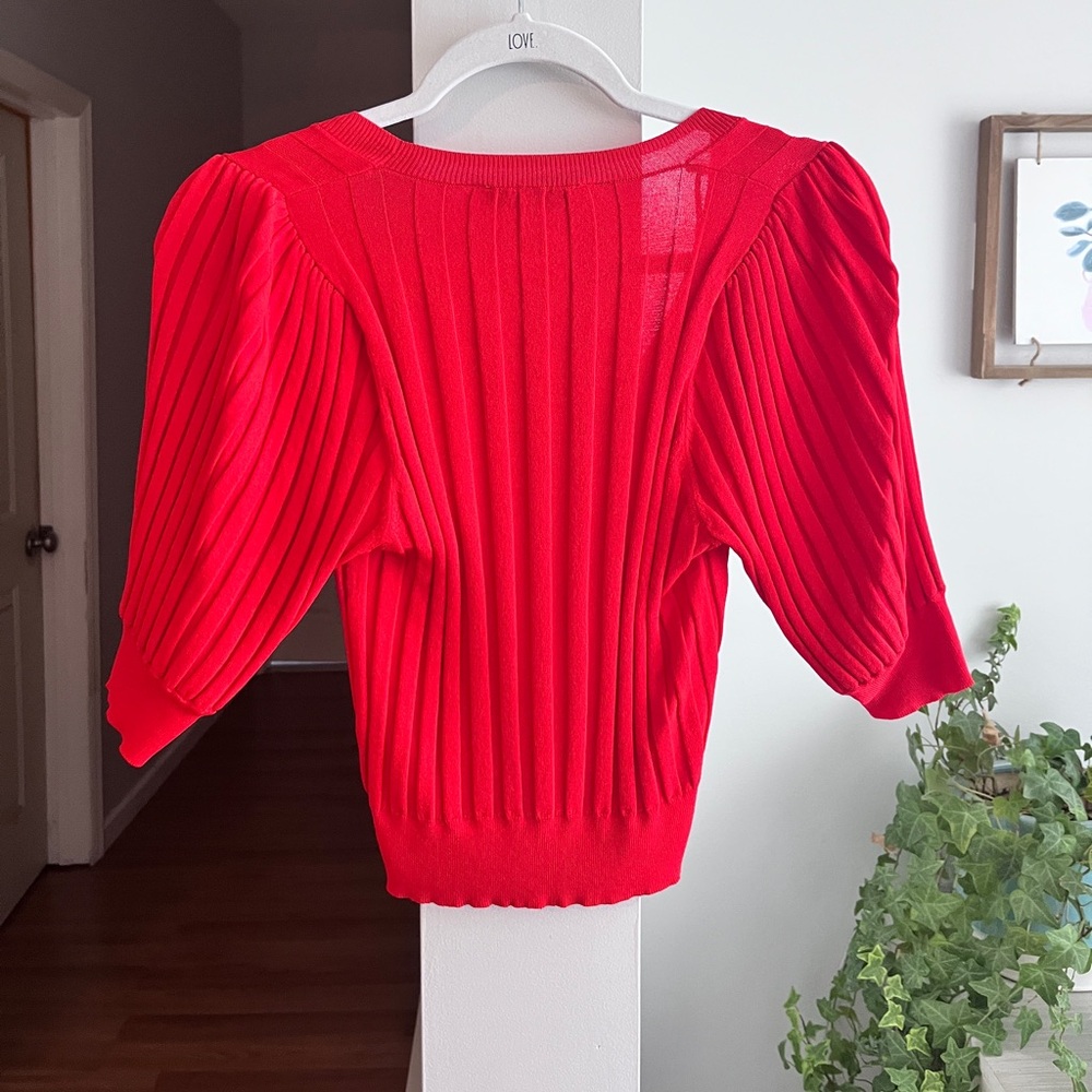 ZARA Ribbed Short Sleeve V-Neck Top - Picture 3 of 4